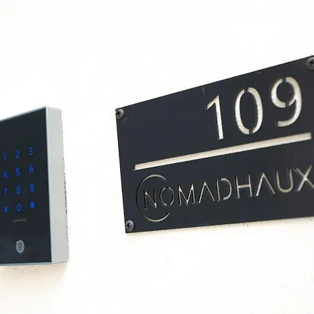 Apartment Nomad Haux Mestalla Estudio 109 Valencia
