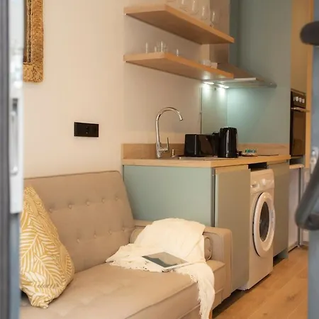 Apartment Nomad Haux Mestalla Estudio 109 Valencia